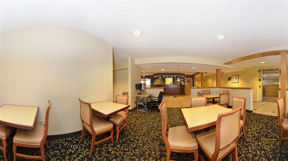 Microtel Inn & Suites By Wyndham Philadelphia Airport Zewnętrze zdjęcie